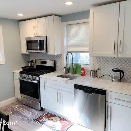 Nice Bedroom Next Fells Point ボルティモア エクステリア 写真