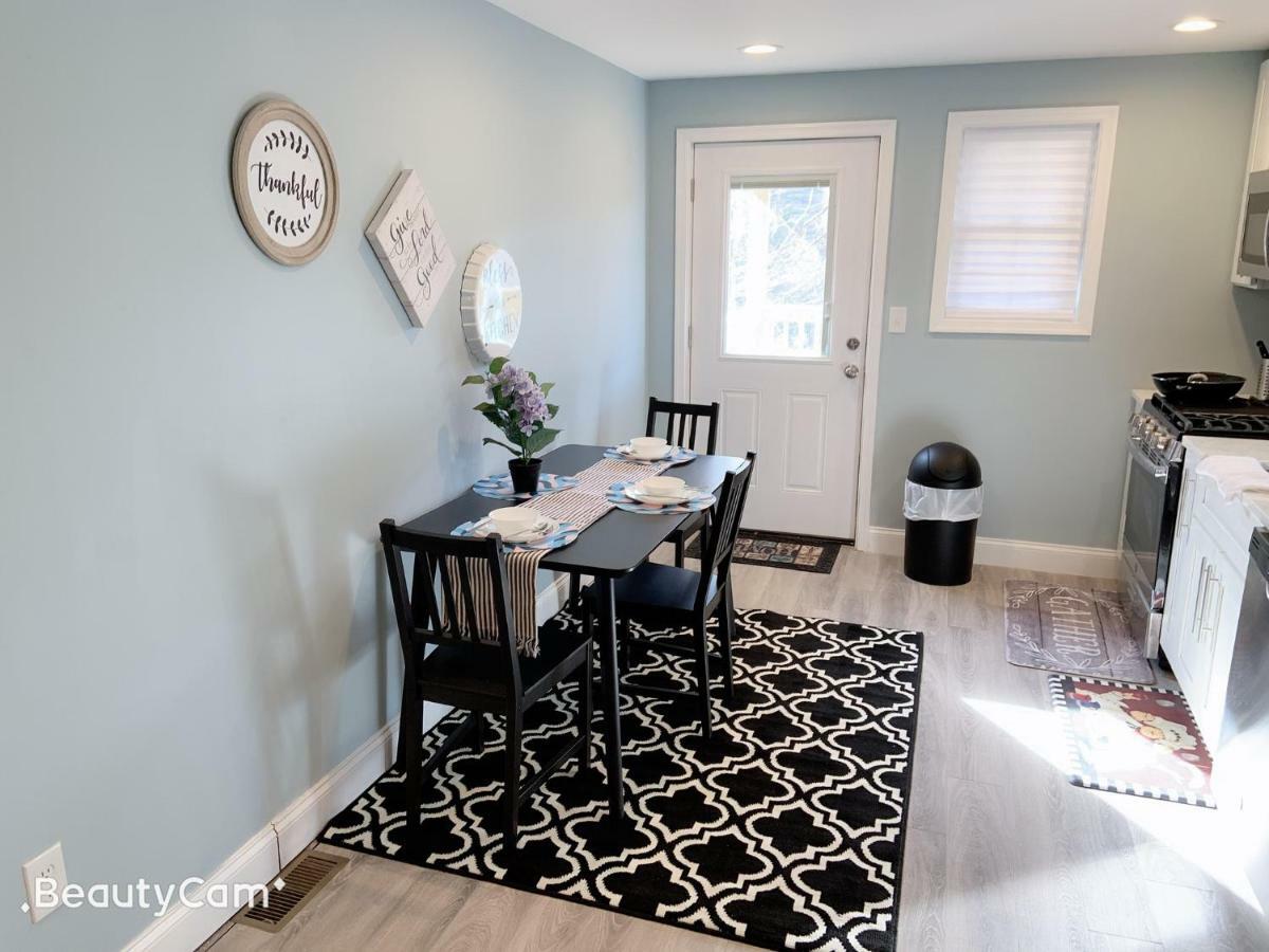 Nice Bedroom Next Fells Point ボルティモア エクステリア 写真